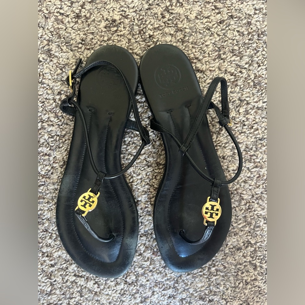 Tory Burch black leather Emmy T-strap sandal. Size 9
